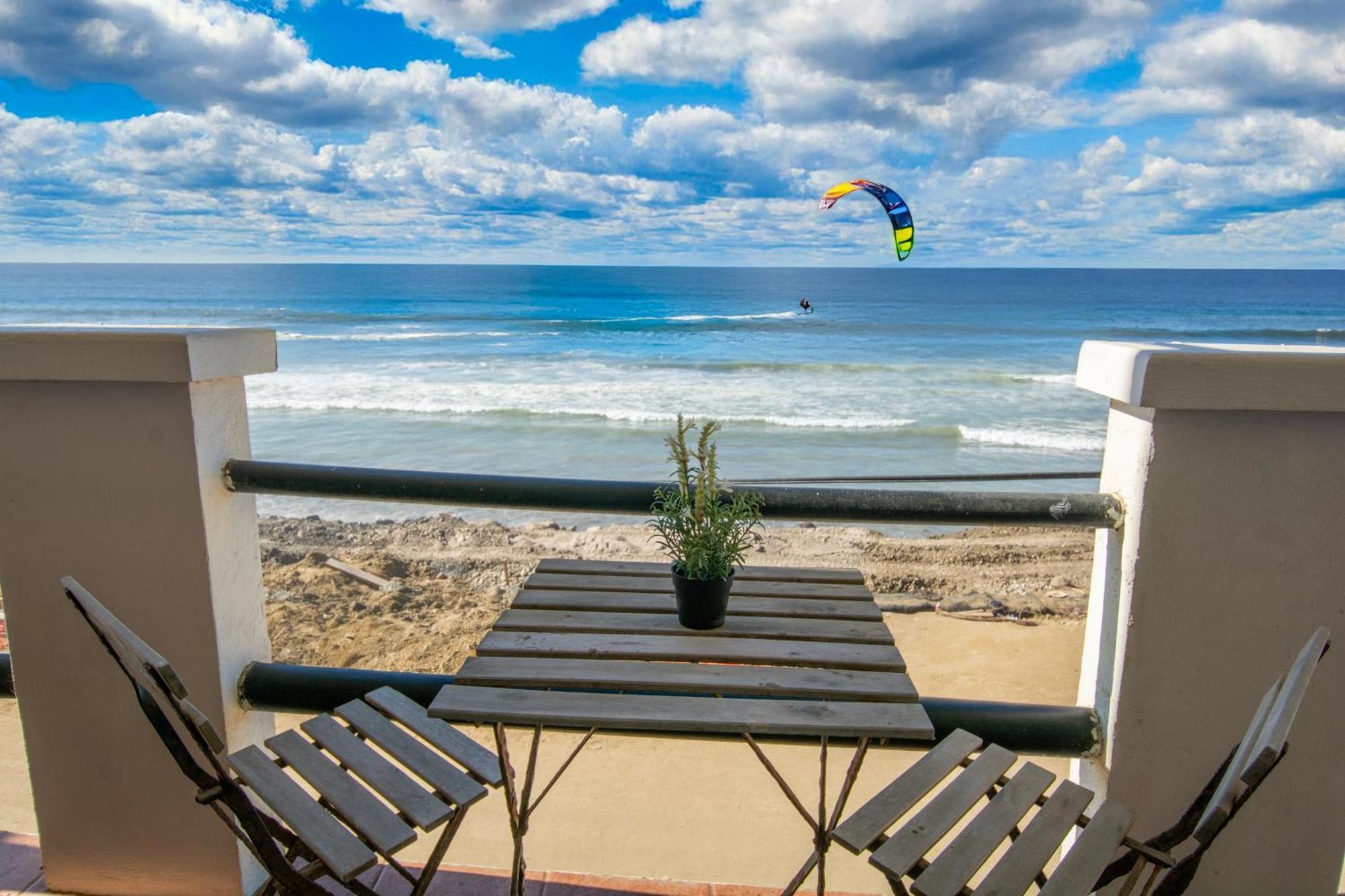Beachfront Two Bedroom With 3 Beds Тіхуана Екстер'єр фото