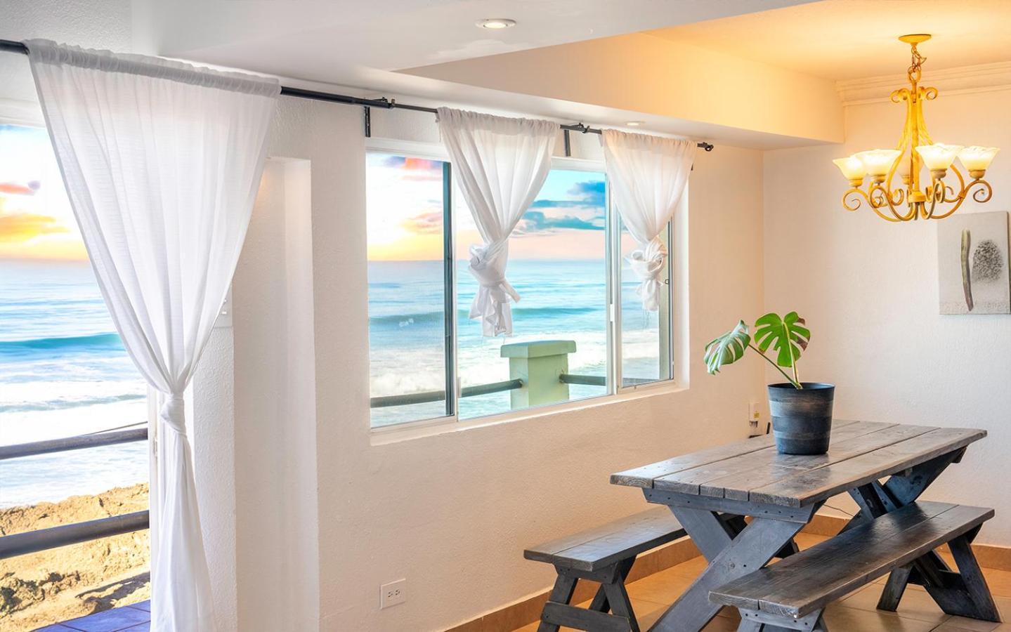 Beachfront Two Bedroom With 3 Beds Тіхуана Екстер'єр фото